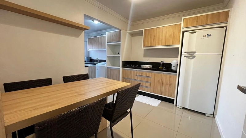 Apartamento com 2 quartos à venda, 90 m² - Meia Praia: 1ª foto da galeria de imagens do imóvel