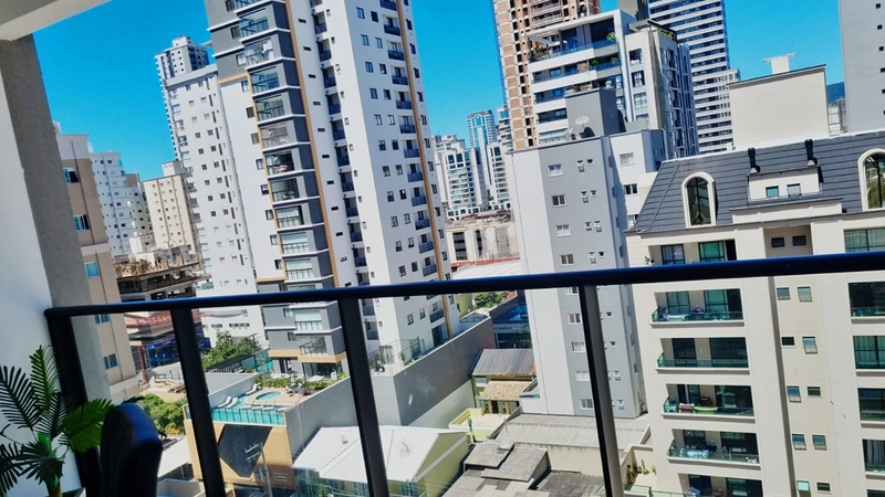 3 Dormitórios Sendo 3 Suítes Meia Praia - Itapema / SC: 7ª foto da galeria de imagens do imóvel