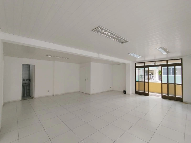 Sala Comercial para Locação – Centro de Itapema: 6ª foto da galeria de imagens do imóvel