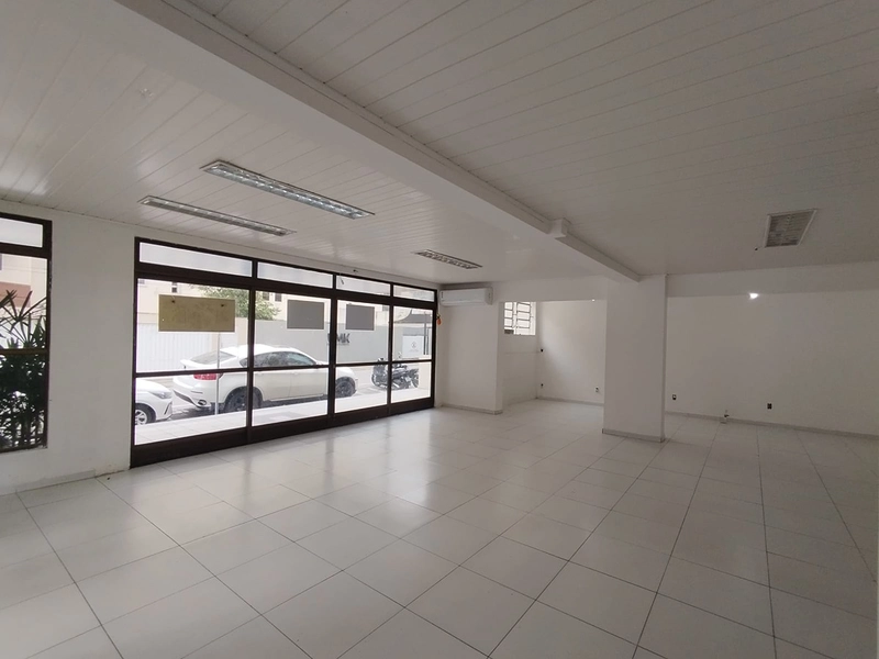 Sala Comercial para Locação – Centro de Itapema: 1ª foto da galeria de imagens do imóvel