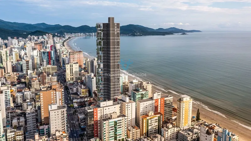 VISTA PARA TODOS OS LADOS DA BELA PRAIA DE ITAPEMA.: 2ª foto da galeria de imagens do imóvel