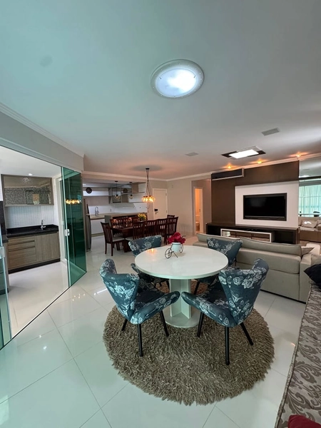 Um novo horizonte de exclusividade em Meia Praia, Itapema.: 25ª foto da galeria de imagens do imóvel