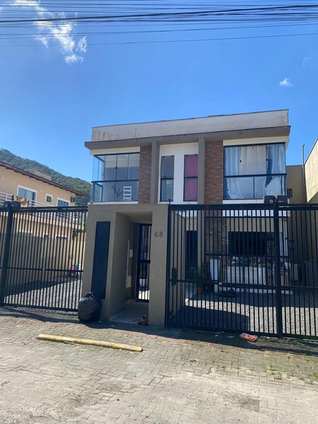 Sobrado para locação anual ,  2 quartos, 1 suíte. : 3ª foto da galeria de imagens do imóvel