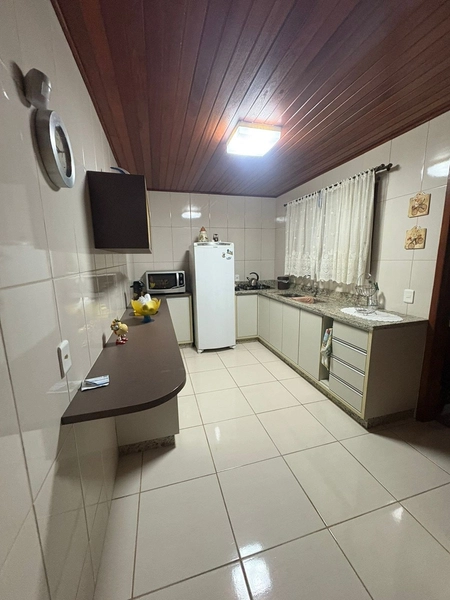 Casa à Venda – Meia Praia: 4ª foto da galeria de imagens do imóvel