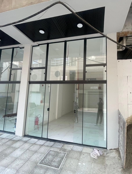 Sala Comercial para Locação na Segunda Quadra: 1ª foto da galeria de imagens do imóvel