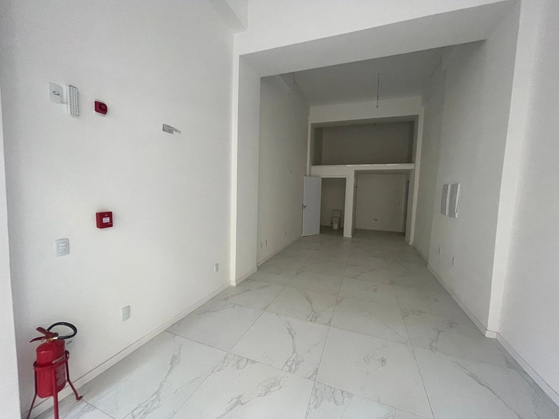 Sala Comercial para Locação na Segunda Quadra: 2ª foto da galeria de imagens do imóvel