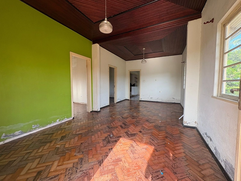 Casa à Venda – Amplo Terreno de 1.200m²: 6ª foto da galeria de imagens do imóvel