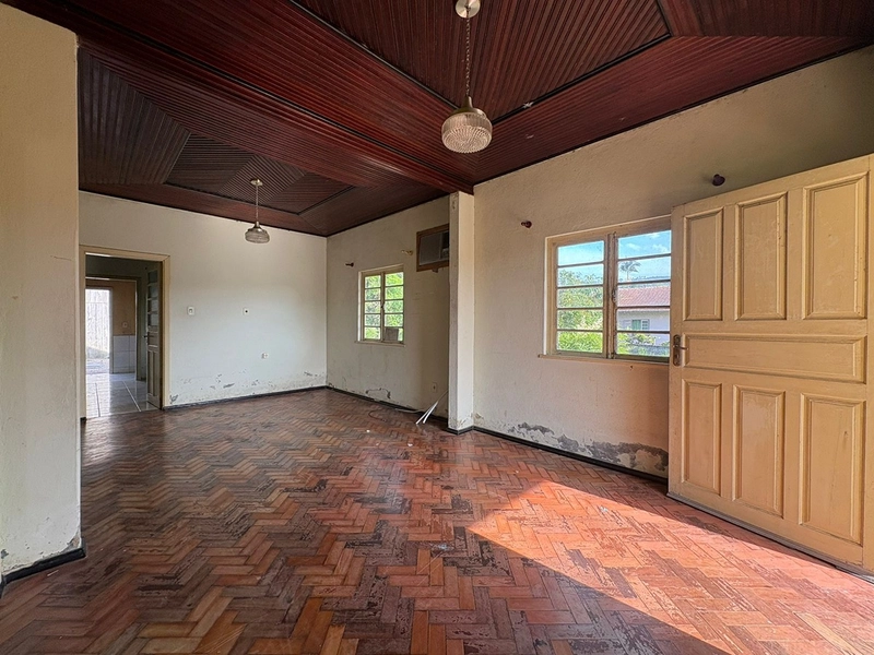 Casa à Venda – Amplo Terreno de 1.200m²: 7ª foto da galeria de imagens do imóvel