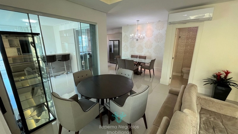 Apartamento Mobiliado com 04 - Dormitórios - 04 - Suítes: 2ª foto da galeria de imagens do imóvel