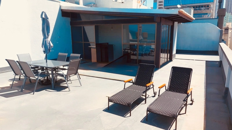 REALIZE UM SONHO! Apartamento Duplex na cobertura frente mar no bairro Meia Praia- Itapema SC: 6ª foto da galeria de imagens do imóvel