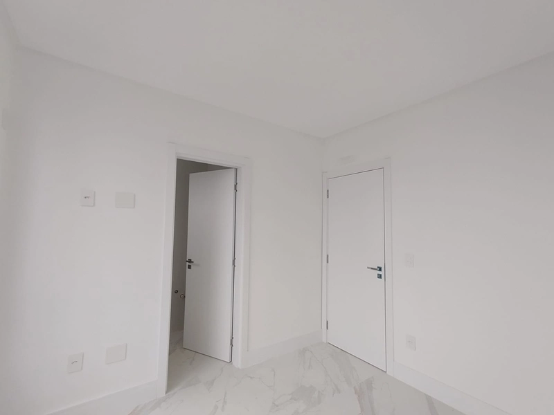 REALIZE UM SONHO! Belissima apartamento de alto padrão localizada no bairo Balneario Perequê com uma bela vista do mar: 48ª foto da galeria de imagens do imóvel