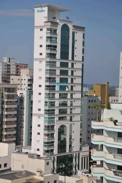 Apartamento com 04 Dormitórios - 05 Banheiros: 9ª foto da galeria de imagens do imóvel