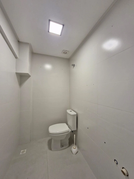 SALA COMERCIAL – FRENTE PARA A SEGUNDA AVENIDA: 7ª foto da galeria de imagens do imóvel