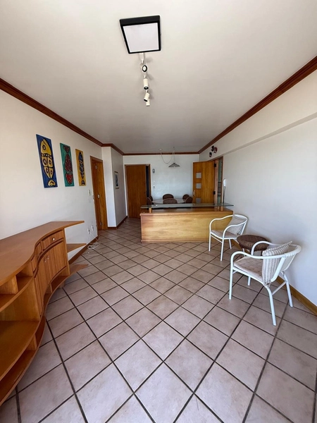 Apartamento bem localizado na avenida principal do bairro Perequê Porto Belo: 2ª foto da galeria de imagens do imóvel