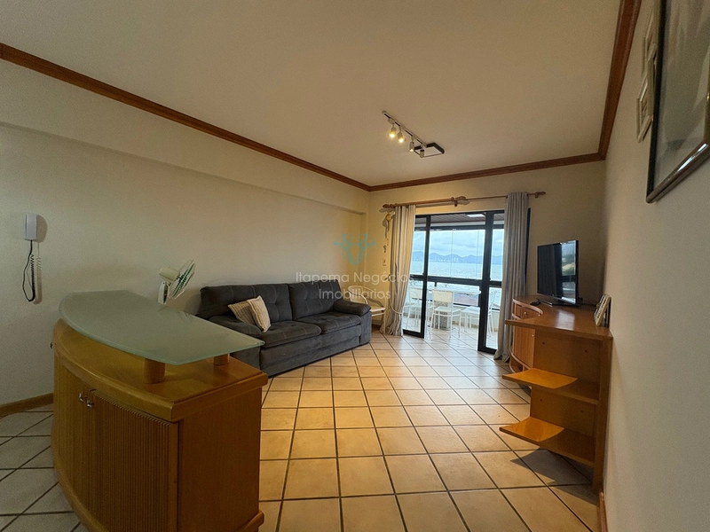 Apartamento bem localizado na avenida principal do bairro Perequê Porto Belo: 4ª foto da galeria de imagens do imóvel