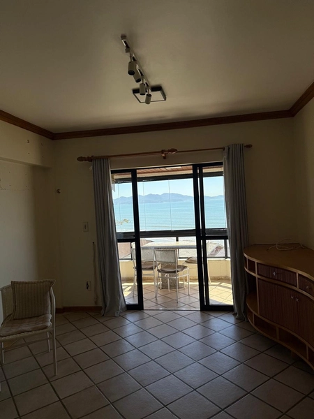 Apartamento bem localizado na avenida principal do bairro Perequê Porto Belo: 5ª foto da galeria de imagens do imóvel