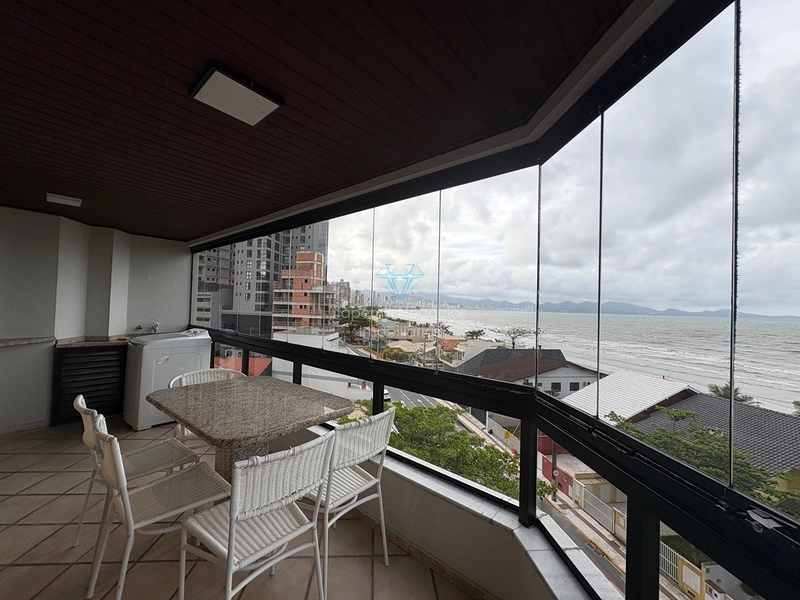 Apartamento bem localizado na avenida principal do bairro Perequê Porto Belo: 7ª foto da galeria de imagens do imóvel