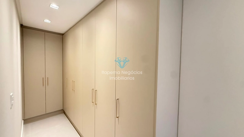 Apartamento 3 Dormitórios Sendo 3 Suítes . Quadra mar, Meia Praia.: 16ª foto da galeria de imagens do imóvel