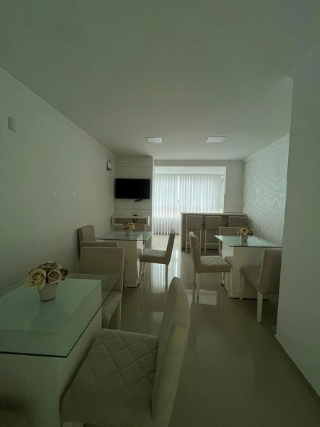 Apartamento à Venda em Meia Praia | 2 Suítes | 2 Vagas | Mobiliado | 81 m²: 2ª foto da galeria de imagens do imóvel