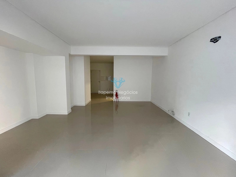 Sala comercial para alugar na, Meia Praia, Itapema.: 2ª foto da galeria de imagens do imóvel