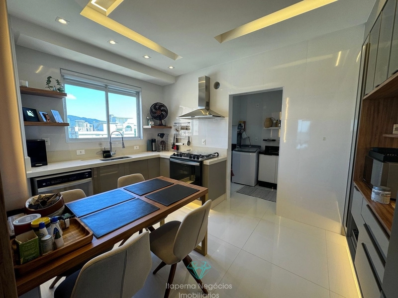 APARTAMENTO EM MEIA PRAIA ITAPEMA - 4 SUÍTES, 5 VAGAS - MOBILIADO.: 12ª foto da galeria de imagens do imóvel