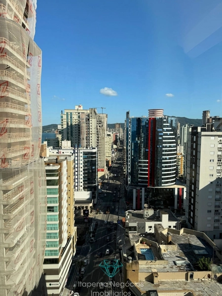 APARTAMENTO EM MEIA PRAIA ITAPEMA - 4 SUÍTES, 5 VAGAS - MOBILIADO.: 8ª foto da galeria de imagens do imóvel