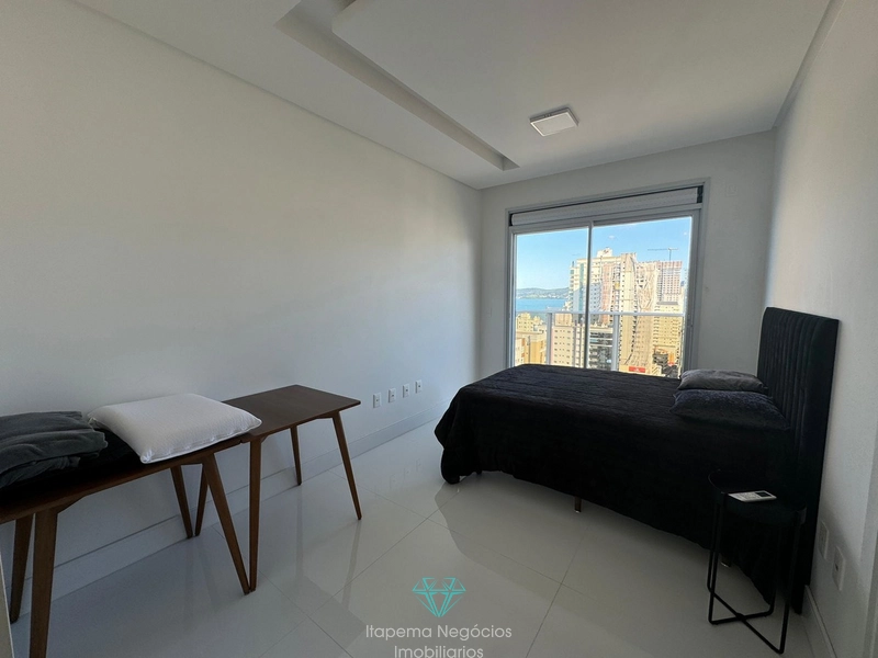APARTAMENTO EM MEIA PRAIA ITAPEMA - 4 SUÍTES, 5 VAGAS - MOBILIADO.: 14ª foto da galeria de imagens do imóvel