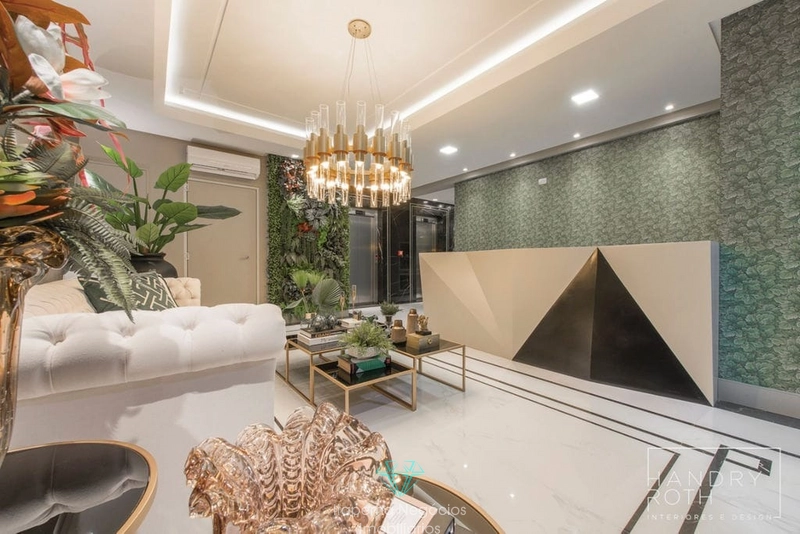 APARTAMENTO EM MEIA PRAIA ITAPEMA - 4 SUÍTES, 5 VAGAS - MOBILIADO.: 2ª foto da galeria de imagens do imóvel