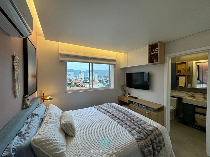 Apartamento mobiliado e equipado, 1 suíte+1 demi-suíte, a 450m do Mar.: 12ª foto da galeria de imagens do imóvel