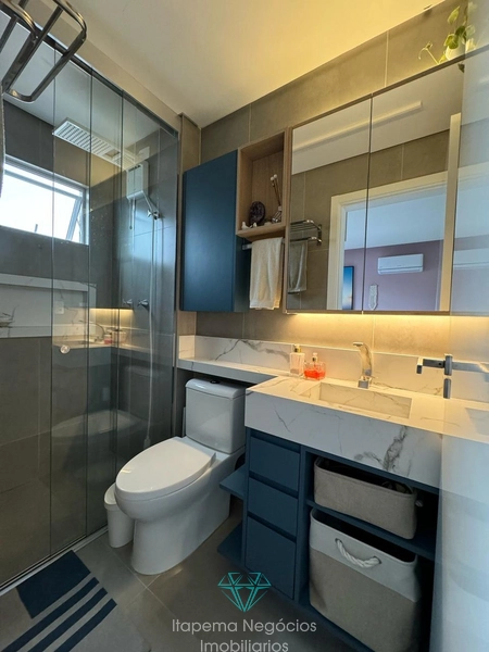 Apartamento mobiliado e equipado, 1 suíte+1 demi-suíte, a 450m do Mar.: 13ª foto da galeria de imagens do imóvel