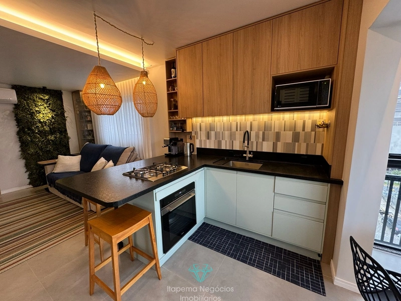 Apartamento mobiliado e equipado, 1 suíte+1 demi-suíte, a 450m do Mar.: 6ª foto da galeria de imagens do imóvel