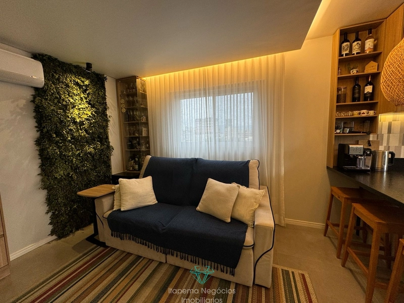 Apartamento mobiliado e equipado, 1 suíte+1 demi-suíte, a 450m do Mar.: 4ª foto da galeria de imagens do imóvel