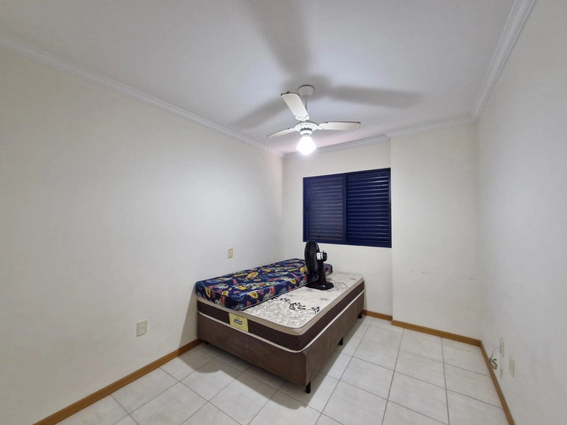 Conforto e exclusividade de frente para o mar em Meia Praia: 18ª foto da galeria de imagens do imóvel