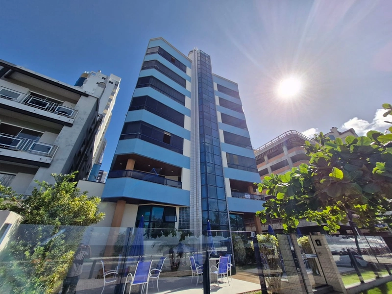 Conforto e exclusividade de frente para o mar em Meia Praia: 28ª foto da galeria de imagens do imóvel