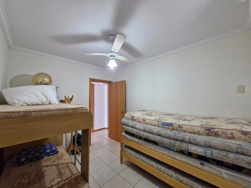 Conforto e exclusividade de frente para o mar em Meia Praia: 14ª foto da galeria de imagens do imóvel