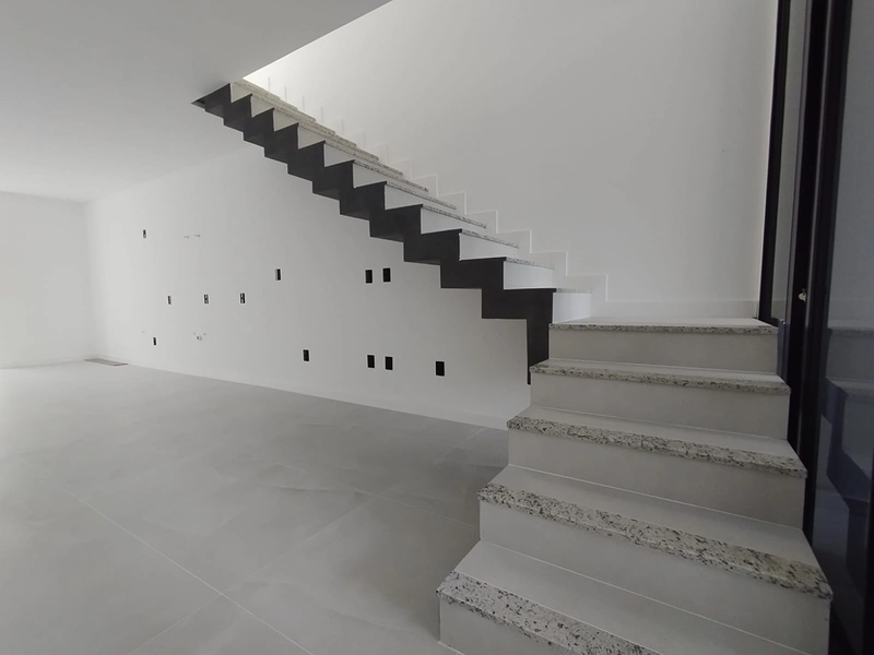 SOBRADO À VENDA NO BAIRRO MORRETES – CONFORTO, MODERNIDADE E EXCELENTE LOCALIZAÇÃO: 2ª foto da galeria de imagens do imóvel