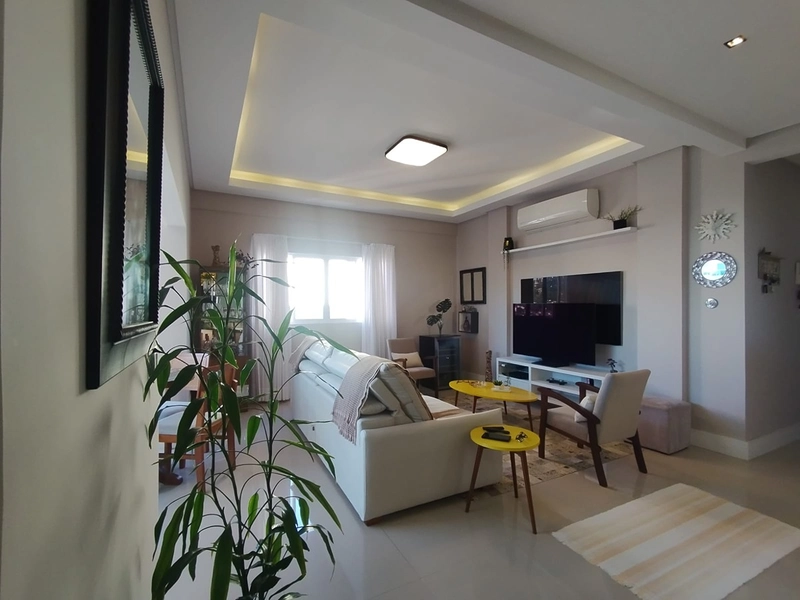 Apartamento mobiliado com vista para o mar localizado no Centro de Itapema: 2ª foto da galeria de imagens do imóvel