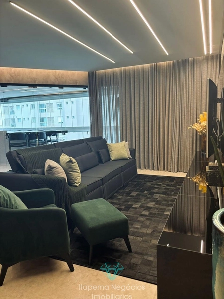 Apartamento 4 Suítes 4 Vagas- Quadra mar: 2ª foto da galeria de imagens do imóvel