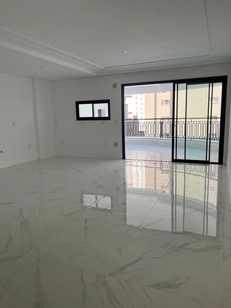 Apartamento à Venda em Meia Praia – Alto Padrão: 9ª foto da galeria de imagens do imóvel