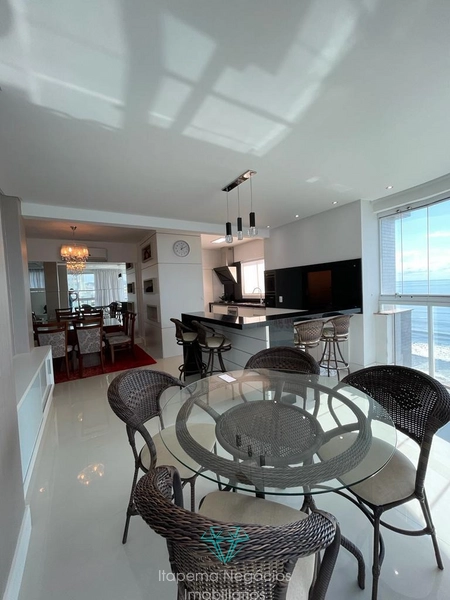 Apartamento à venda, quadra mar, 4 suítes - Meia Praia, Itapema/SC: 4ª foto da galeria de imagens do imóvel