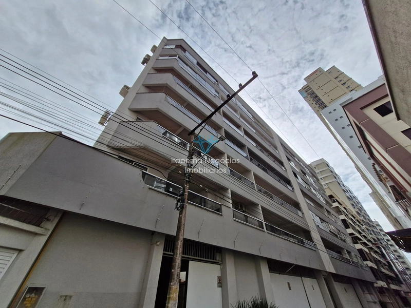 LOCAÇÃO – APARTAMENTO DIFERENCIADO QUADRA MAR: 3ª foto da galeria de imagens do imóvel