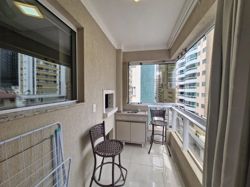 Apartamento em Meia Praia – 164m² privativos – 3 Suítes – Mobiliado – Área de Lazer Completa: 2ª foto da galeria de imagens do imóvel