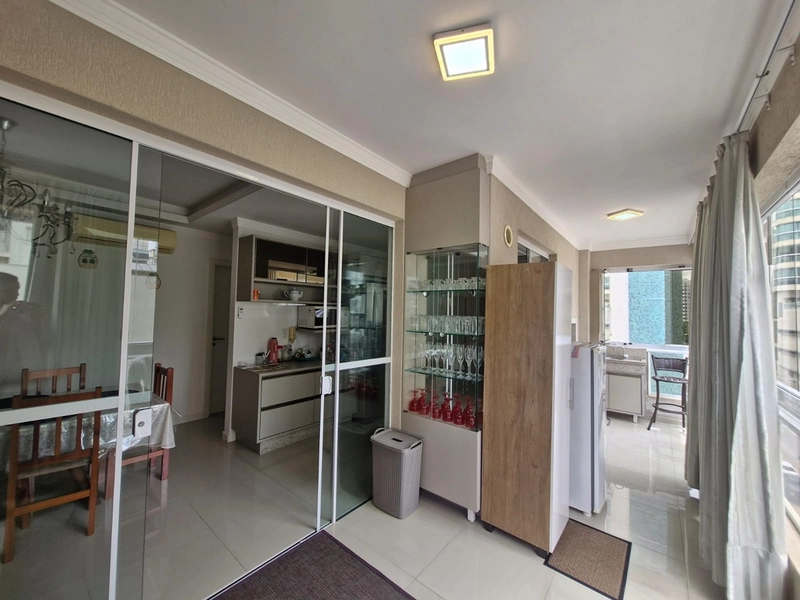 Apartamento em Meia Praia – 164m² privativos – 3 Suítes – Mobiliado – Área de Lazer Completa: 4ª foto da galeria de imagens do imóvel