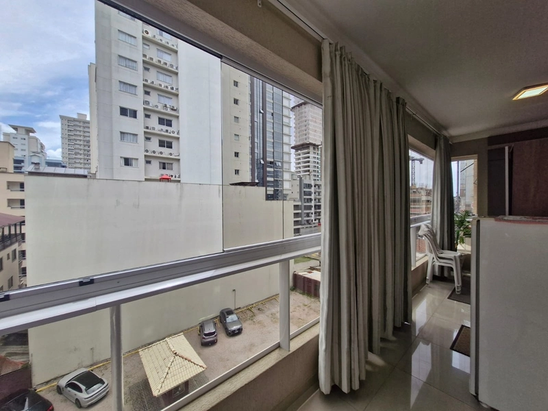 Apartamento em Meia Praia – 164m² privativos – 3 Suítes – Mobiliado – Área de Lazer Completa: 3ª foto da galeria de imagens do imóvel