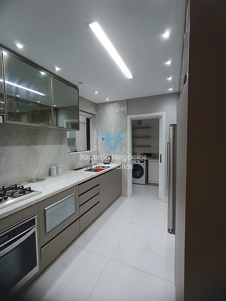 Apartamento com 4 Suítes á venda - Meia Praia: 30ª foto da galeria de imagens do imóvel
