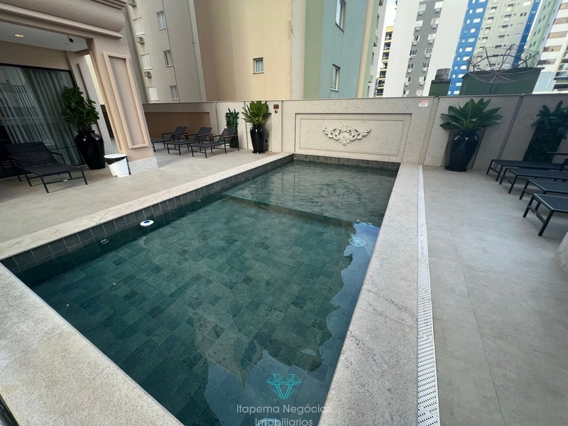 Apartamento 4 Suítes - Meia Praia: 6ª foto da galeria de imagens do imóvel