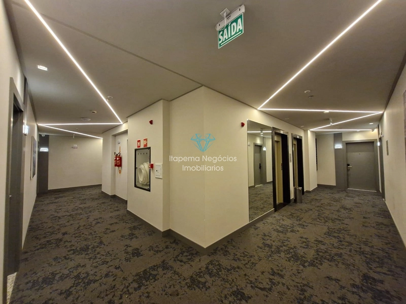 FLAT À VENDA – MEIA PRAIA | QUADRA MAR: 10ª foto da galeria de imagens do imóvel
