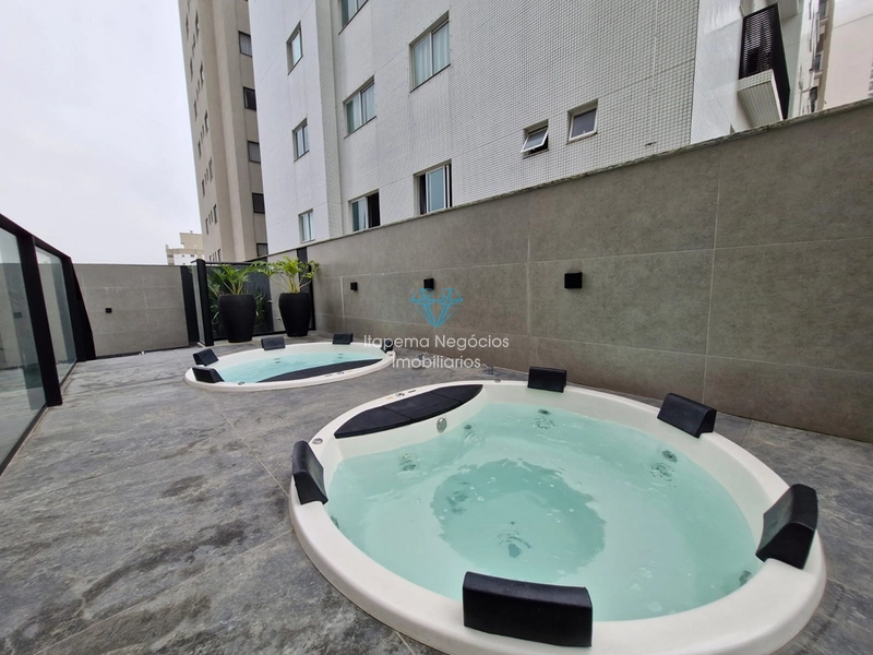 FLAT À VENDA – MEIA PRAIA | QUADRA MAR: 30ª foto da galeria de imagens do imóvel