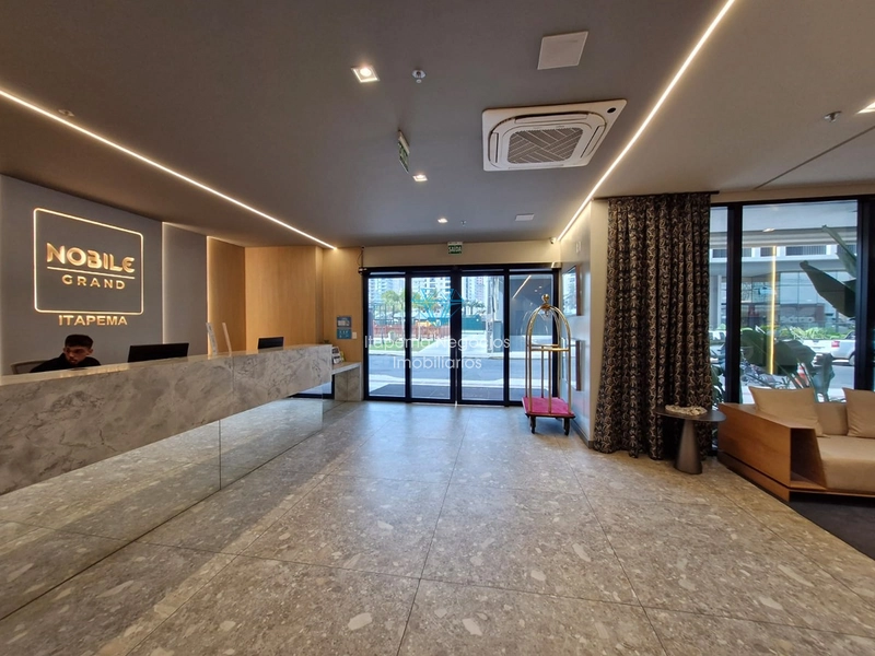 FLAT À VENDA – MEIA PRAIA | QUADRA MAR: 3ª foto da galeria de imagens do imóvel