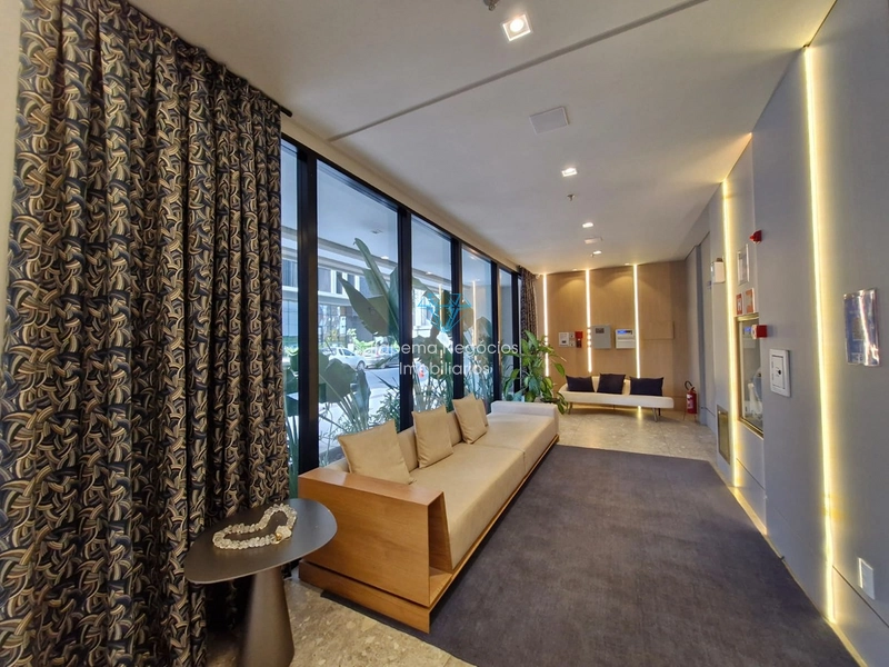 FLAT À VENDA – MEIA PRAIA | QUADRA MAR: 5ª foto da galeria de imagens do imóvel